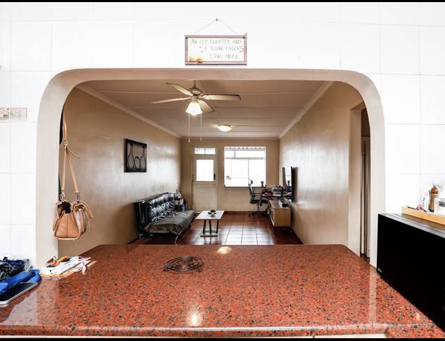 2 BEDROOM APARTMENT FOR SALE IN MORNINGSIDE